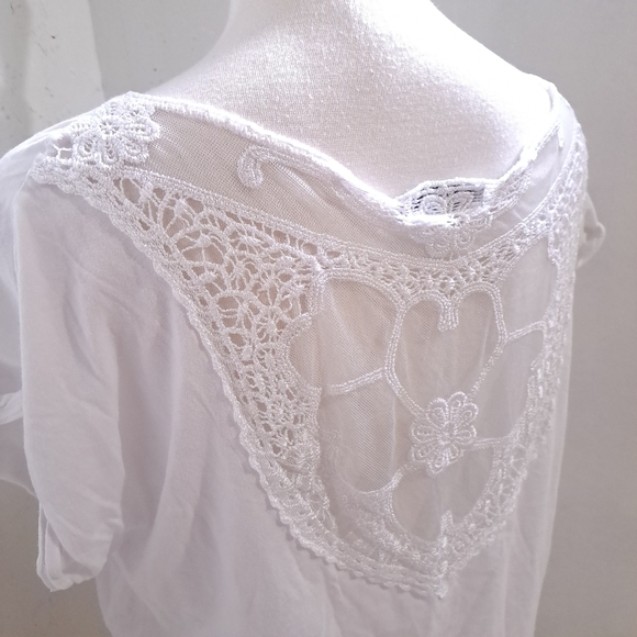 GUESS | White t shirt with front tie and lace back - Picture 5 of 8